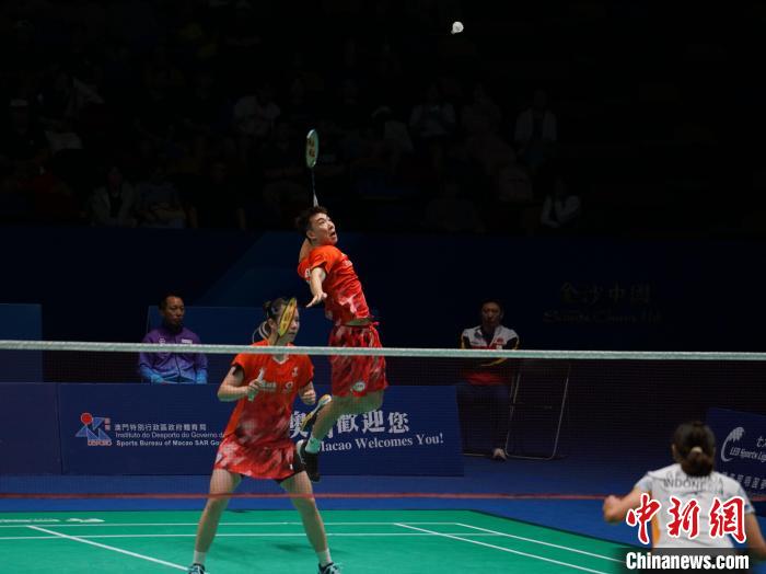 中国队包揽澳门羽毛球赛四项目冠军