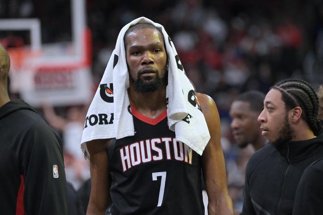 伤病成关键变量 NBA球星排名折射赛季起伏与未来